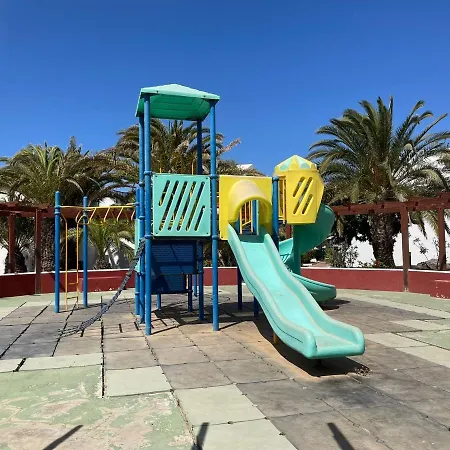 The Birds House Peaceful Garden Retreat