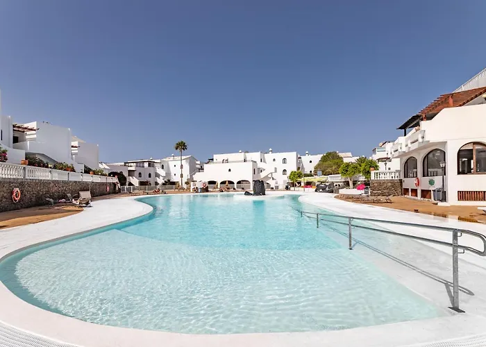 The Birds House Peaceful Garden Retreat