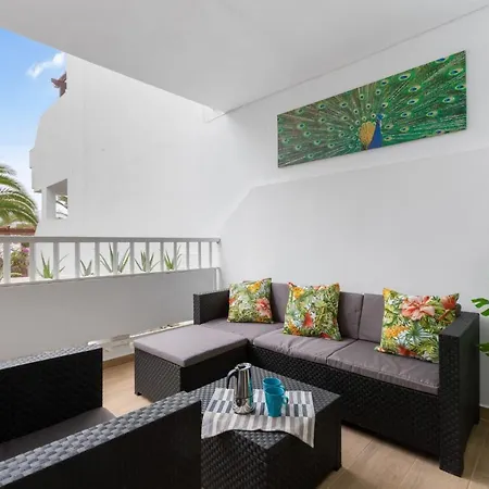 Apartment The Birds House, Large Terrace With Garden View