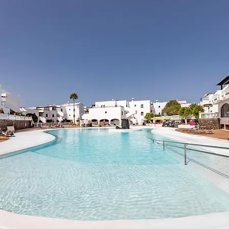 The Birds House Peaceful Garden Retreat