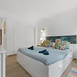 شقة The Birds House Peaceful Garden Retreat كوستا تاغيسي