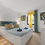 شقة The Birds House Peaceful Garden Retreat *